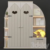 Trueliving 5 Door Fitted Kids Brown wardrobes Laminated Finish & PU Finish 8Ft *2Ft *9Ft -2438.4MM X 609MM X 2743.2MM)